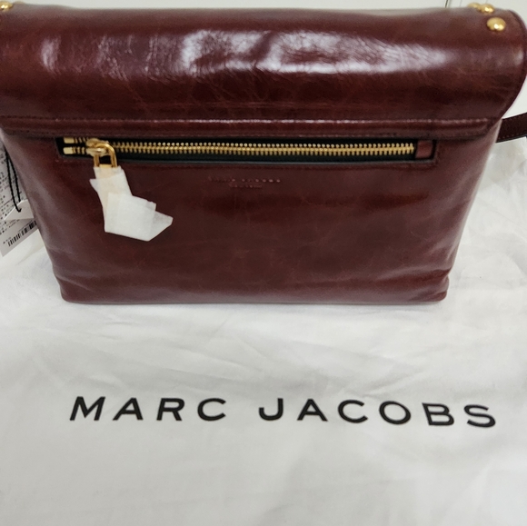 Marc Jacobs Chianti /Burgundy color studded envelope shoulder handbag/ crossbody - Picture 5 of 7